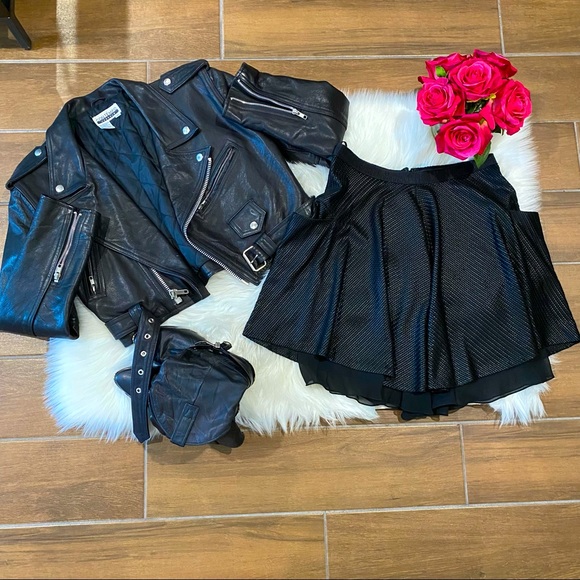 Alexander Wang Dresses & Skirts - Alexander Wang Black Skater Skirt (Size 0) 🌹